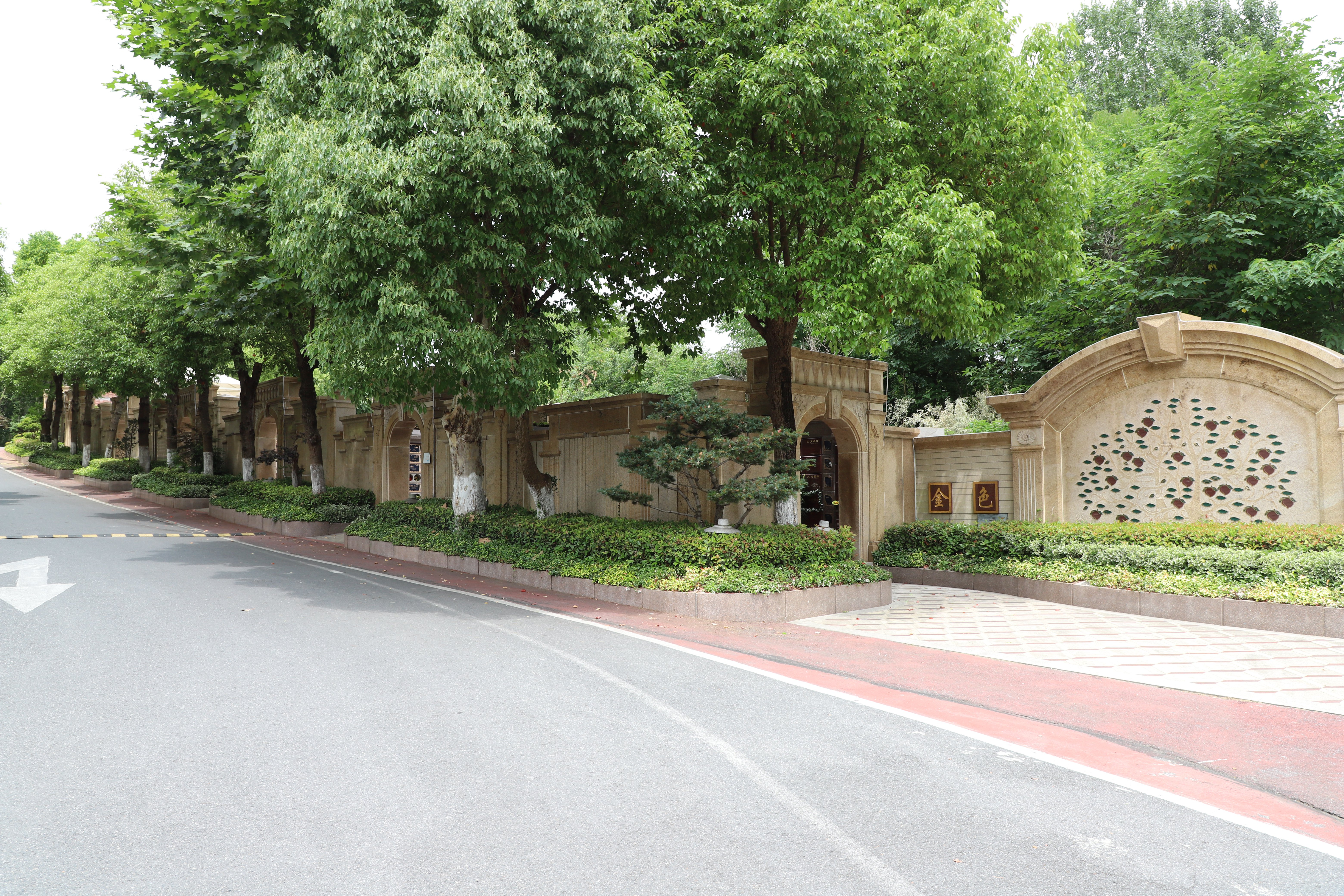 以巧思拓空间，以匠心筑温情——南京雨花台功德园金色蓝湾